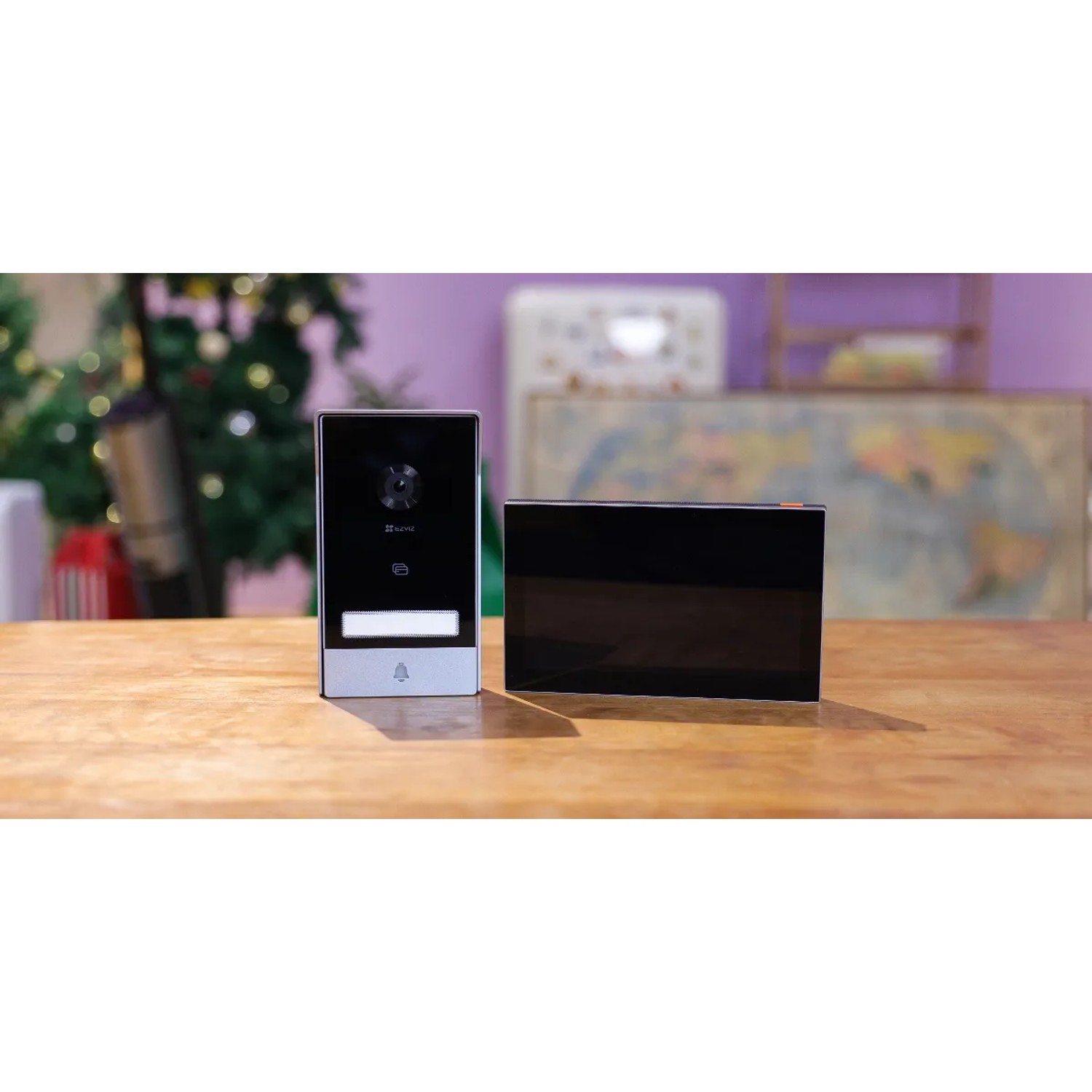 Ezviz HP7 Video-Türsprechanlage mit Außenkamera und Monitor für komfortable Hausüberwachung.
