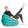 Türkiser Sitzsack BeanBag Fluffy mit Sternenmuster, 220 l, mit entspannter Person.
