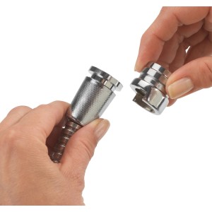 Wenko Waschbeckendusche Chrom mit Easy-Clip Schnellverschluss in Nahaufnahme.