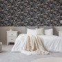 Superfresco Easy Vliestapete Sandrine Tropics Dark mit Dschungel-Motiv im Schlafzimmer.