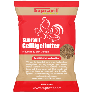 Supravit Wachtelfutter Körnermischung für Wachteln und Hühner. Rote und beige Packung mit Geflügel-Illustrationen und sichtbarem Futter.