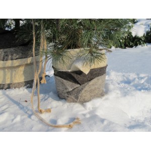 Videx Garden Schafwoll Wickelband in Steinoptik zum Schutz von Pflanzen im Winter.
