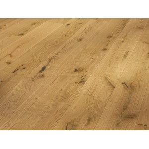 Verlegtes Parador Parkett Basic Character Eiche Naturöl Landhausdiele, geölt und mit Maserung.