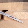 Bosch Expert T308B Stichsägeblatt für Holz, 5er-Pack, vor Holzblöcken
