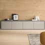 Helle Egger Decowall Wandverkleidung DO009 Esbjerg als Dekor-Paneel an einer Wohnzimmerwand.