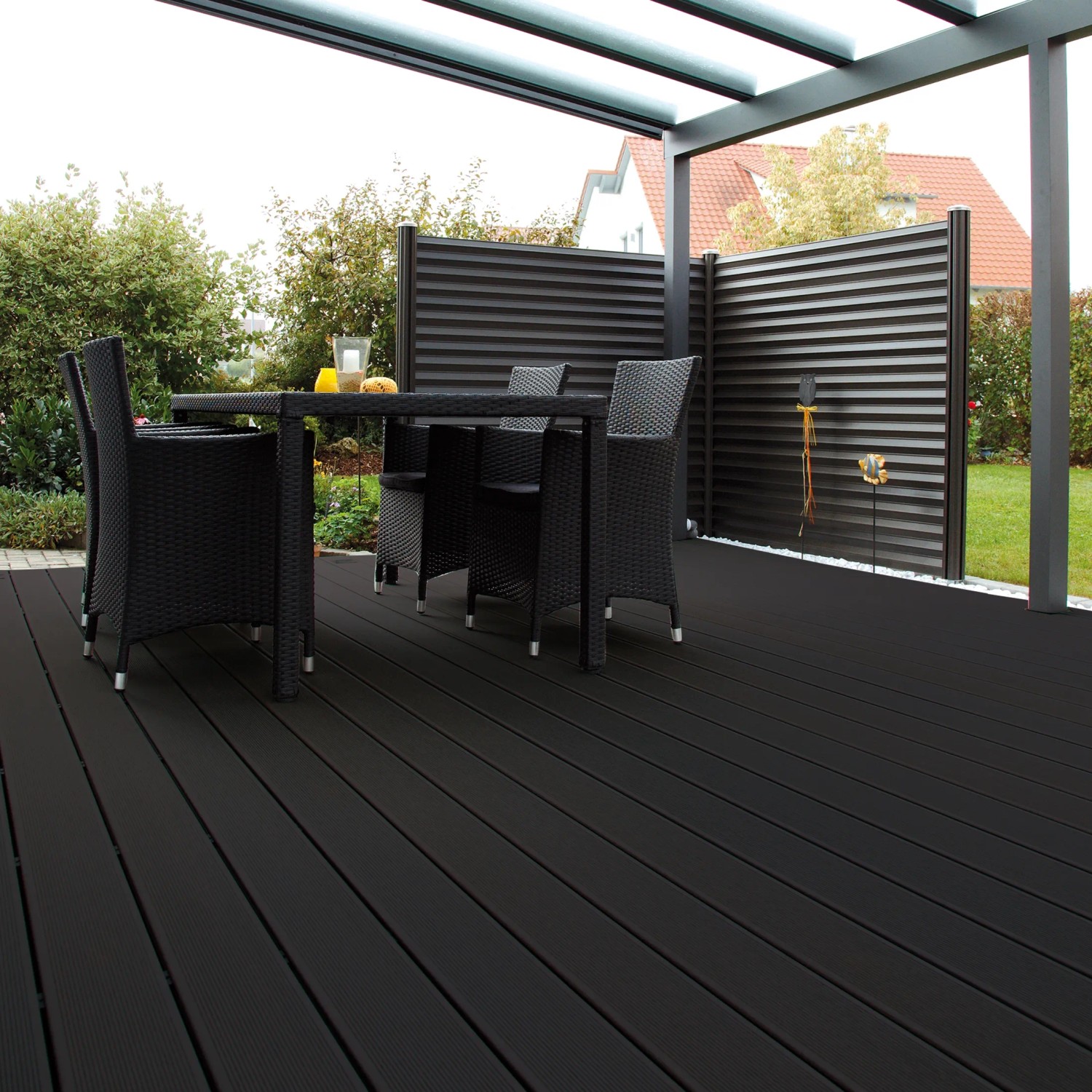 Rettenmeier Outdoor Wood WPC Terrassendiele Ebenholz Anthrazit 21 x 145 x 3000mm kaufen bei OBI