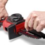 Einhell Akku-Kettensäge GE-PS 18/15 Li BL Kit in Nutzung, rot/schwarz.