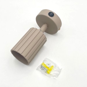 Beige Lamkur Wandleuchte Prisma mit Schalter, geriffelter Schirm, inklusive Montagematerial.
