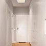 Weiße, quadratische LED-Deckenleuchte Lasse von Globo, 291x291x17 mm, im Flur.