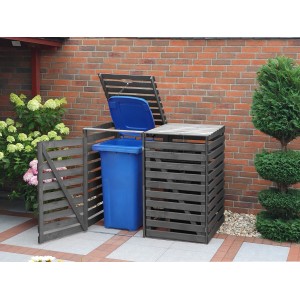 Anthrazitfarbene Mülltonnenbox Vario V für 2 Tonnen, aus Holz mit blauer Mülltonne.