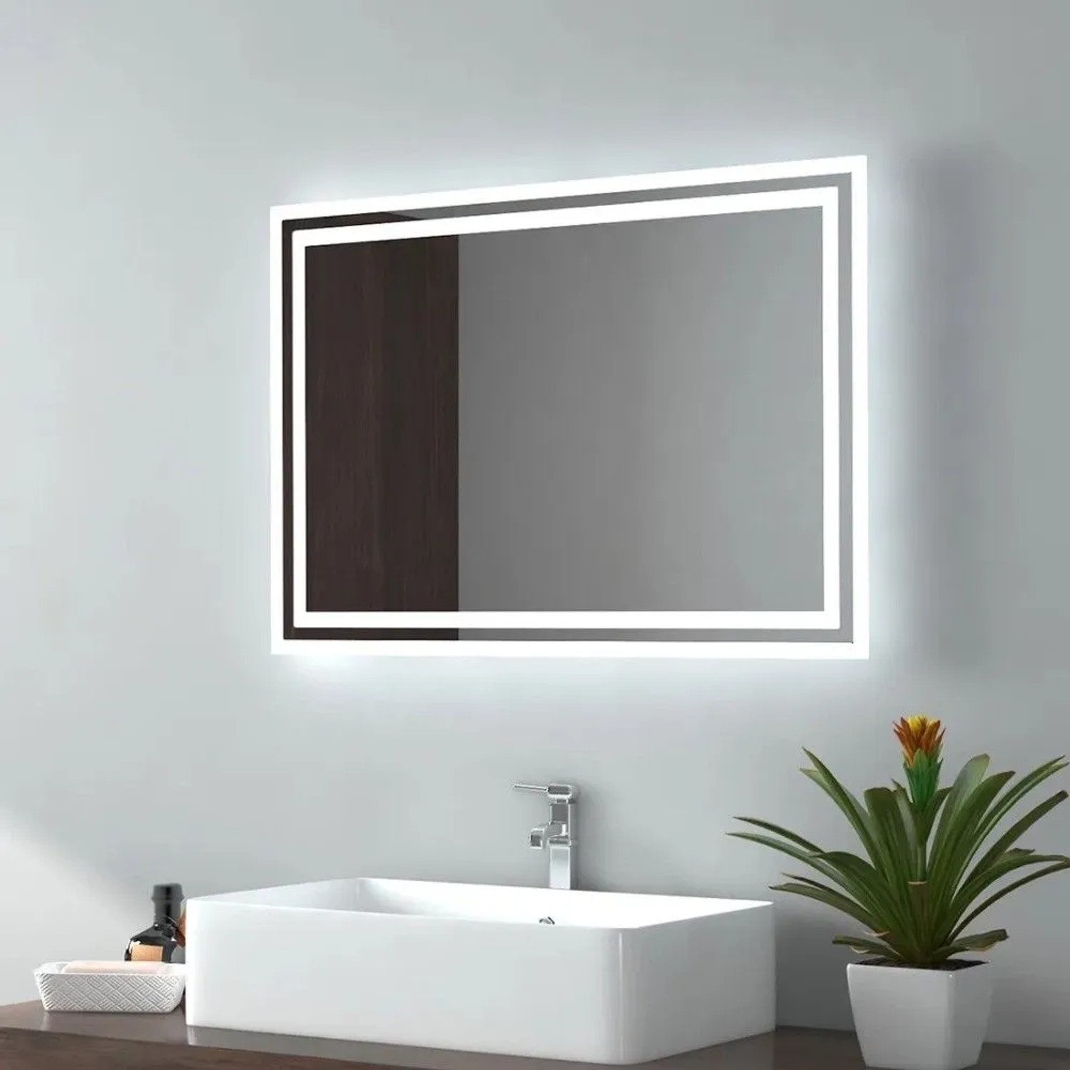 Emke LED Badspiegel 70x50cm, rechteckig, mit beleuchteten Rändern, Kippschalter, Anti-Beschlag, Kalt-/Warmweiß.