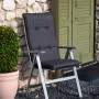 Anthrazitfarbenes Beo Hochlehner-Saumkissen Barcelona auf Gartenstuhl. Bequeme Sitzkissen & Gartenstuhlauflage.
