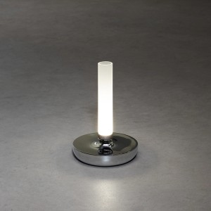 Konstsmide LED-Akku-Vase Biarritz, silber, Ø 13,5 cm, 20,5 cm hoch. Dekoleuchte für Innen & Außen.