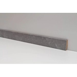 Sockelleiste Neo 2.0 Coolgrey Loft, 2400 mm lang, aus MDF, zur Wandmontage.