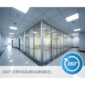 Büroflur mit LED-Panel Alegre an der Decke, 360°-Erfassungswinkel.