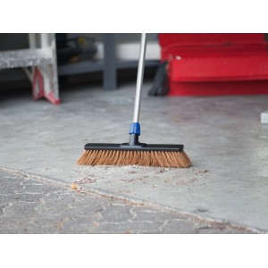 LUX Besenkopf Professional Kokos, 40 cm breit, zum Kehren von grobem Schmutz im Außenbereich.