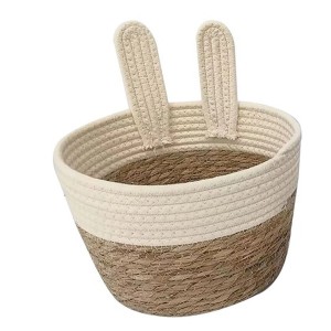 Handgearbeiteter Boltze Dekokorb Roberta XS aus Baumwolle und Rohrkolben mit Hasenohren.