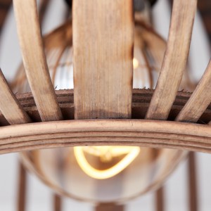 Detailaufnahme: Hellbraune Brilliant Woodrow Deckenleuchte aus Bambus, Ø 32 cm.