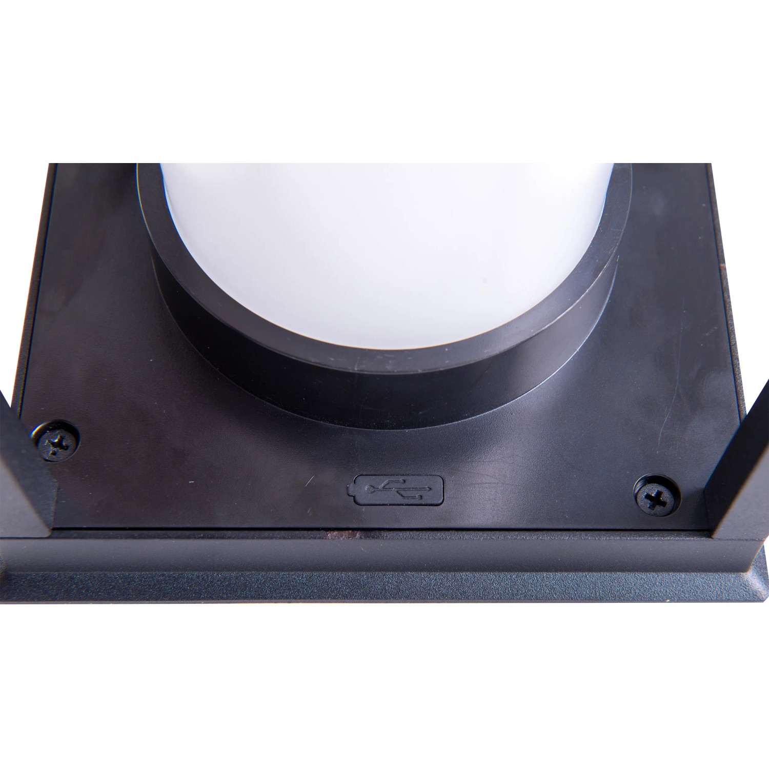 Detailaufnahme der schwarzen Näve LED Camping- und Sockelleuchte (28 cm) mit USB-Anschluss.