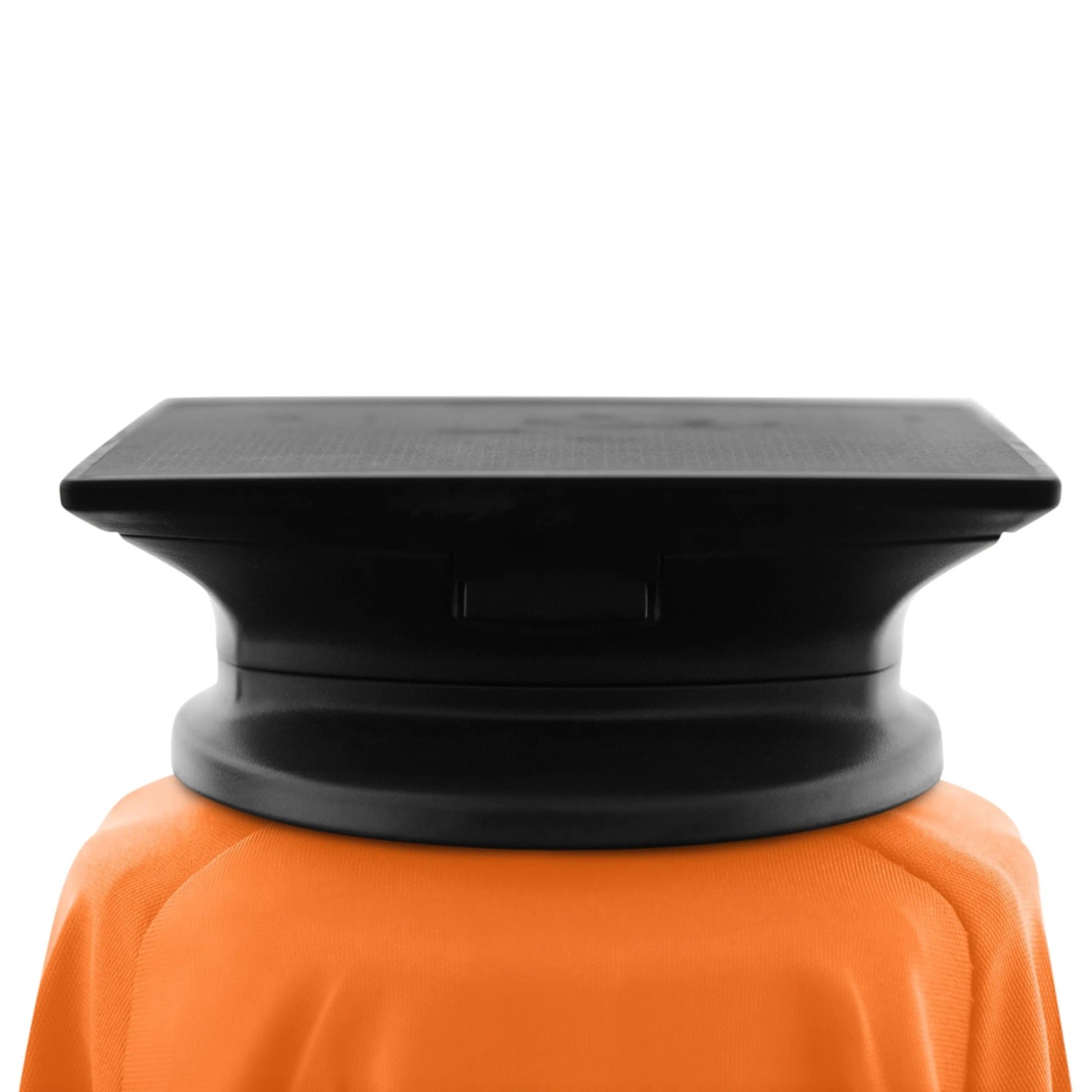 Schwarze, eckige Basis der Kurbelmechanik für den orangefarbenen Doppler Ampelschirm.