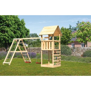 Karibu Spielturm Lotti mit Doppelschaukel, Klettergerüst und Kletterwand im Garten.