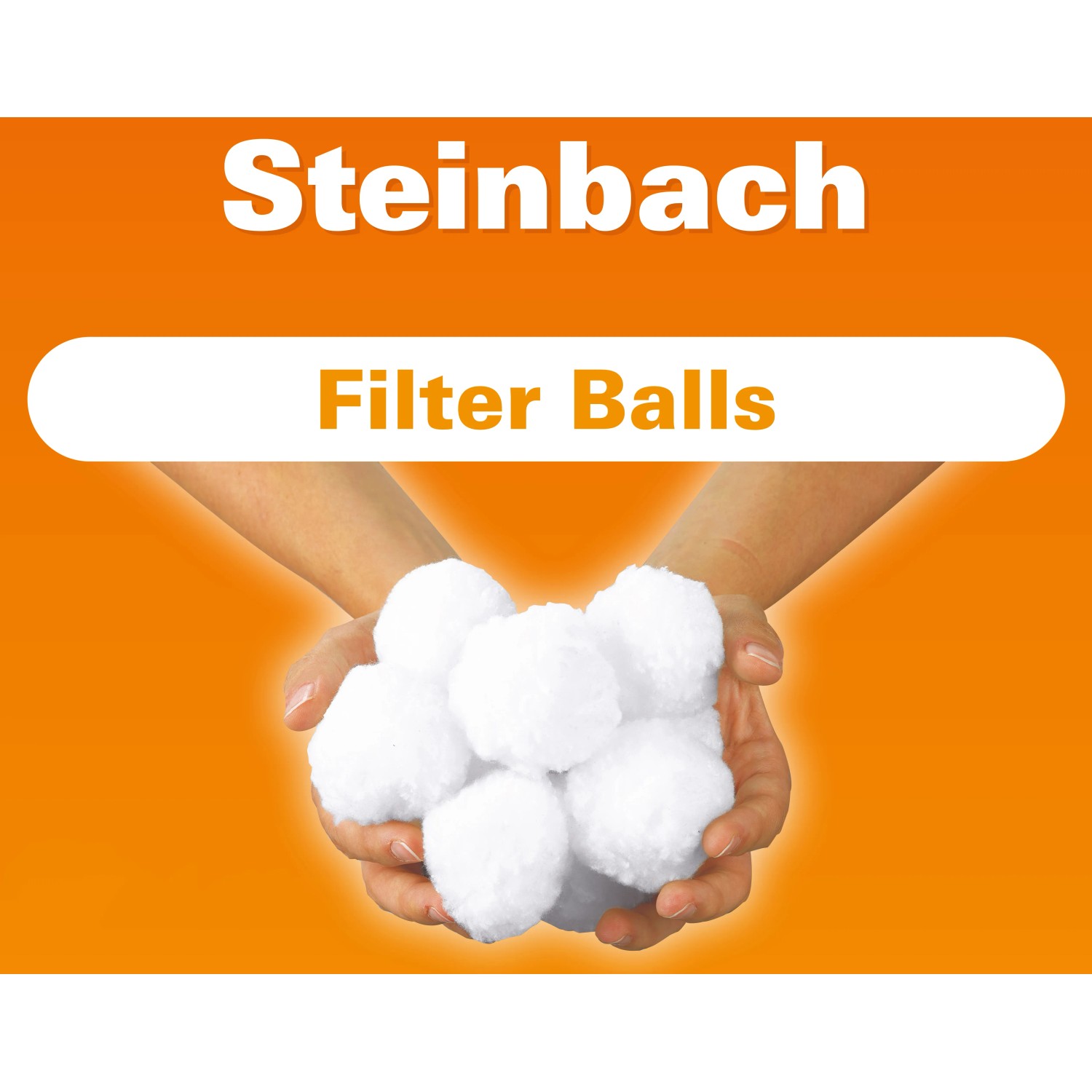 Steinbach Filter Balls: Weiße Filterbälle in Händen, geeignet für Pool Filteranlagen.