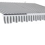Gelenkarmmarkise Aventura Solar-LED 3x2m, grau-weiß gestreift, mit Kurbel und Solarpanel.