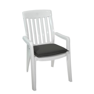 Sitzkissen Bastia in Taupe auf einem Gartenstuhl. Bequeme Gartenstuhlauflage mit Reißverschluss.