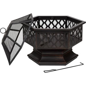 Schwarze Tepro Feuerstelle Farview in Hexagonform mit Funkenschutz und Schürhaken.