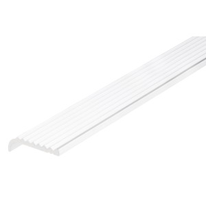 Silbernes Treppenkantenprofil aus Aluminium, L-Form, 6x23x2000 mm, für sichere Treppenabschlüsse.