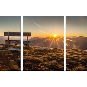 Glasbild mit Bank und Horizont im Sonnenaufgang, 120x80 cm. Wandbild für Wohnraum.