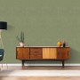 Sage Green Dekor-Paneele aus Filz an einer Wand im modernen Wohnzimmer. Akustik-Wandpaneel für stilvolle Gestaltung.