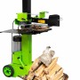Zipper Holzspalter HS8TN: Vertikaler Holzspalter in Grün/Schwarz mit Holzscheiten.