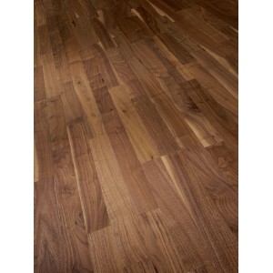 Parador Parkett Eco Balance Living, Schiffsboden aus europäischem Nussbaum in Schwarz.