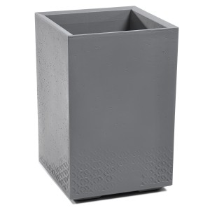 Grauer, hoher Orbis Pflanzgefäß Karo Eco Beton, 40x40x60 cm, mit Karo-Muster.