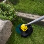 Kärcher Akku Rasentrimmer LTR 18-25 im Einsatz, gelb-schwarzer Trimmer mit Akku im Garten.