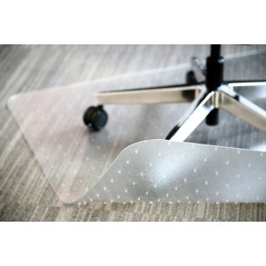 Transparente Bodenschutzmatte 74x120cm mit Noppen unter einem Bürostuhl.