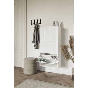 Weißer Selsey Schuhschrank Veldio hängend mit Rillenfront, unteres Fach offen. Moderner Schuhkipper, 50 cm breit.