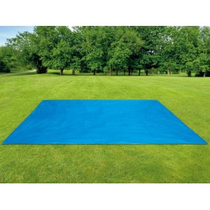 Blaue Intex Pool Unterlage 472x472 cm auf Rasen für Pool Schutz und Sauberkeit.