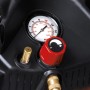 Detailaufnahme: Einhell Kompressor TH-AC 240/50/10 OF mit Manometer und Druckregler.