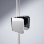 Detailaufnahme: Silberne Halterung der Hüppe Walk-In Gleittür Xtensa Pure.