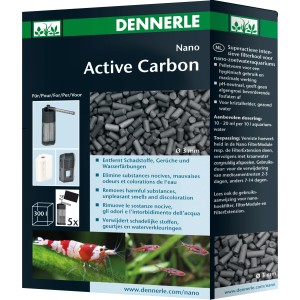 Dennerle Nano Active Carbon Intensiv-Filterkohle für Aquarien, Packung mit Filterkohle-Pellets.