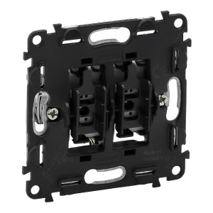 Rückansicht Legrand Doppel-Wechselschalter Valena In'Matic, Schalter für Lichtsteuerung.