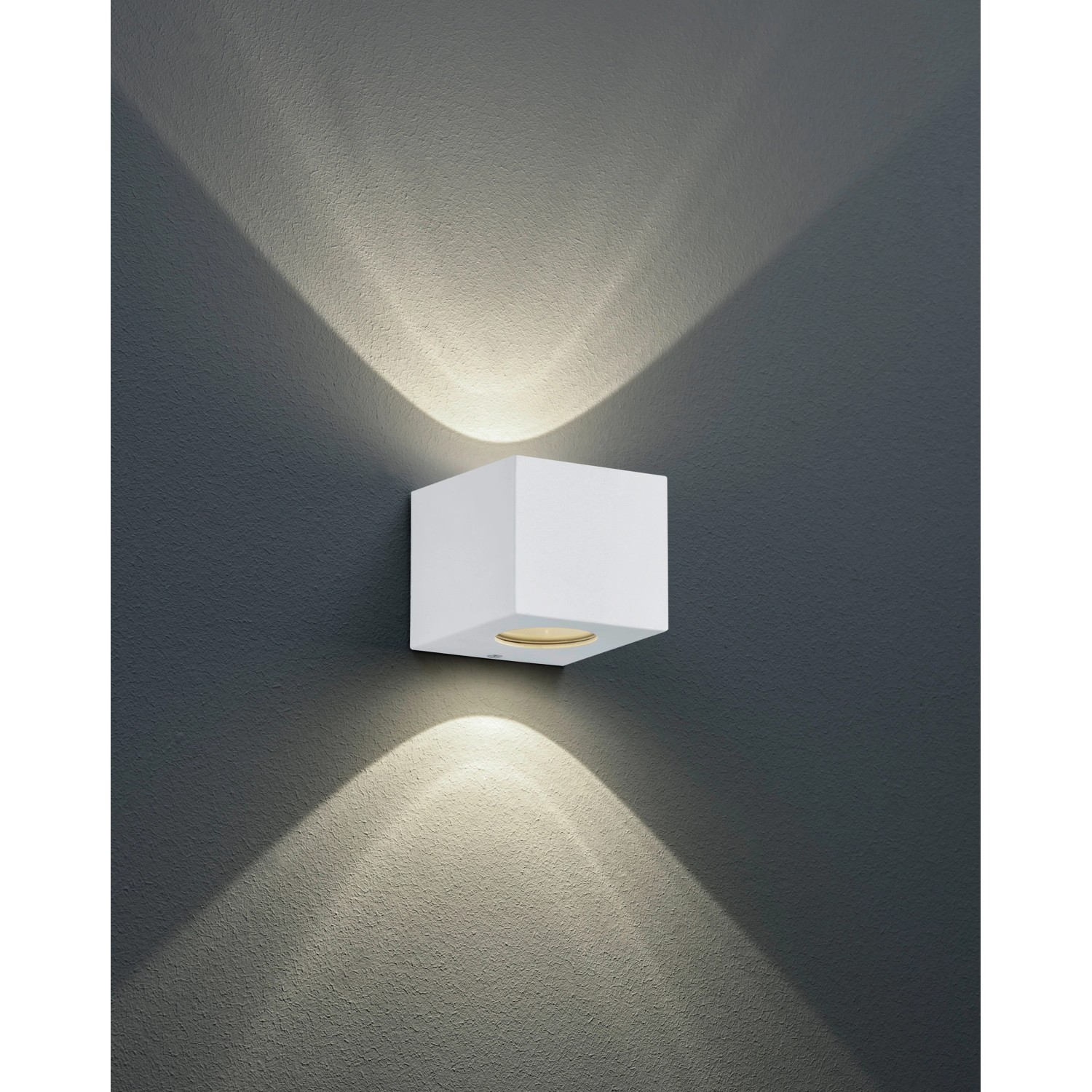 Moderne, weiße Trio LED-Außenwandleuchte Cordoba mit Lichteffekt nach oben und unten.
