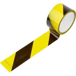 Schwarz-gelbes Warnklebeband auf Rolle, 50 mm breit, teilweise abgerollt. Ideal zur Markierung von Gefahrenzonen und für Sicherheit.
