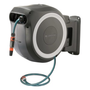 Gardena Wand-Schlauchbox Roll Up M/L mit 25 m Gartenschlauch und Wandhalterung.