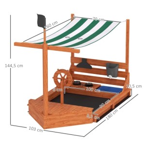 Hölzerner Piratenschiff-Sandkasten mit grün-weißem Sonnendach, Steuerrad und Küchen-Spielset für Kinder.