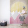 Komar Vlies Fototapete Sunrise Spring mit rosa Bergen und gelber Sonne, 200x250 cm.