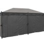 Graue MCW Pergola Calpe 5x3m mit Seitenwand und Moskitonetz.