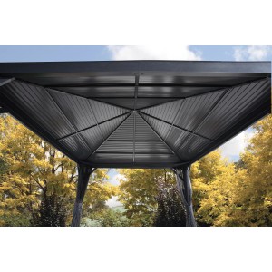 Innenansicht des anthrazitfarbenen Sojag South Beach Pavillons mit Metalldach.
